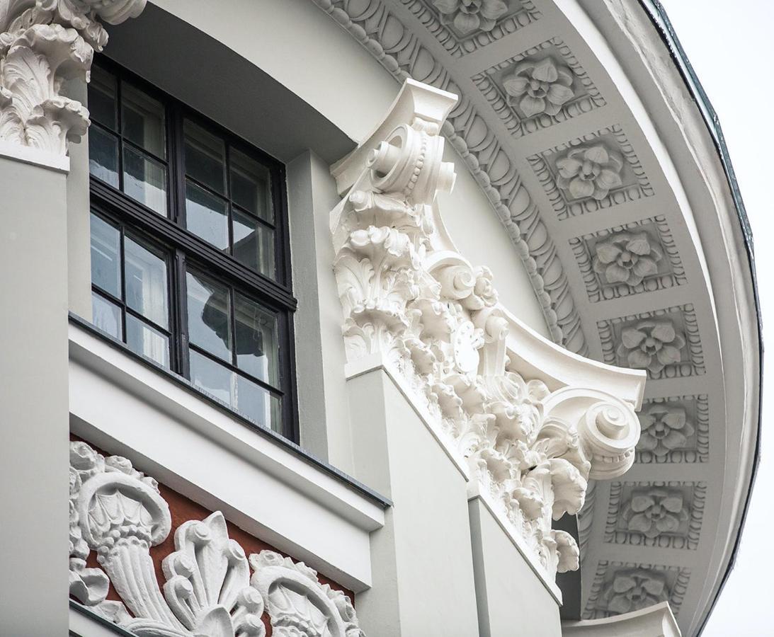 Centrally Located Apartment Overlooking Vermanes Park Riga Ngoại thất bức ảnh